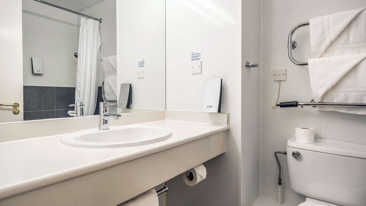 Photo of Bathroom in Ford