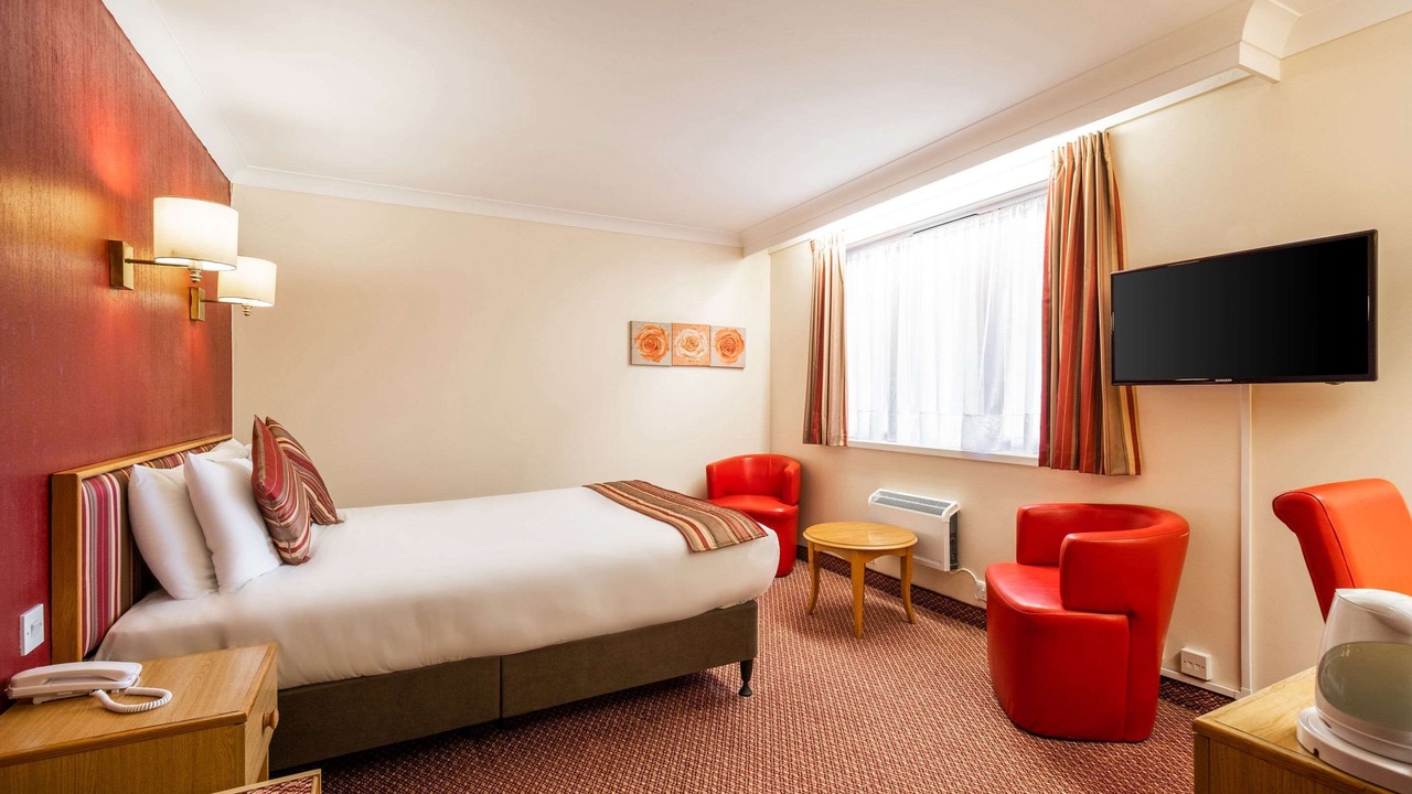 Photo of Others in Ford