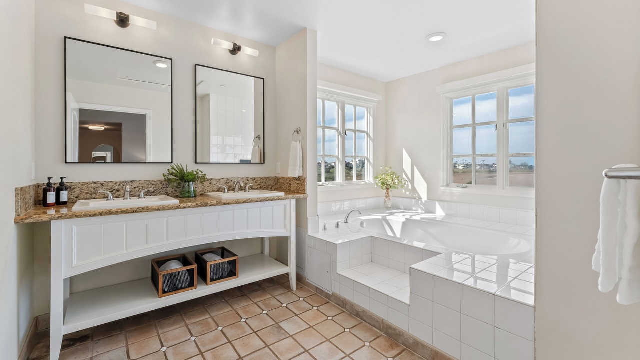 Photo of Bathroom in Playa Del Rey