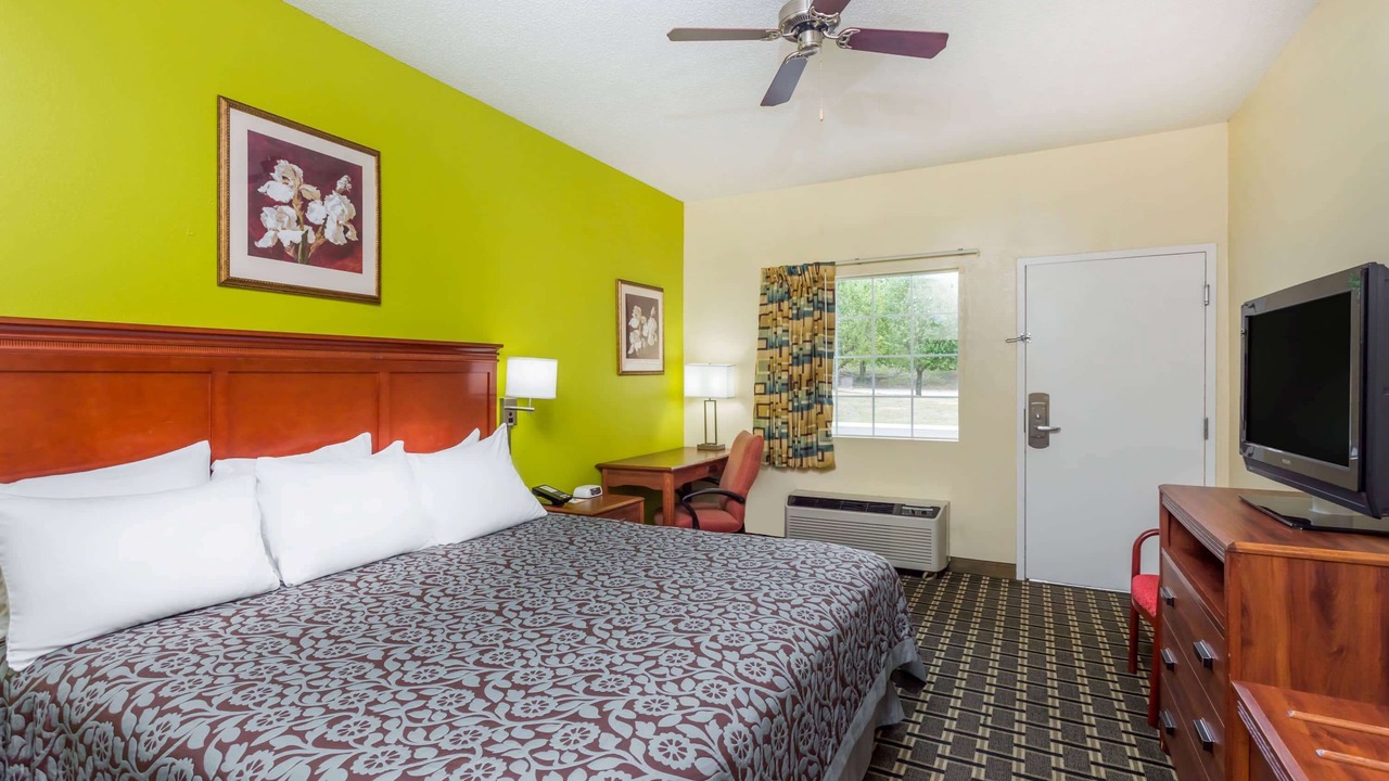 Photo of Bedroom in Trenton