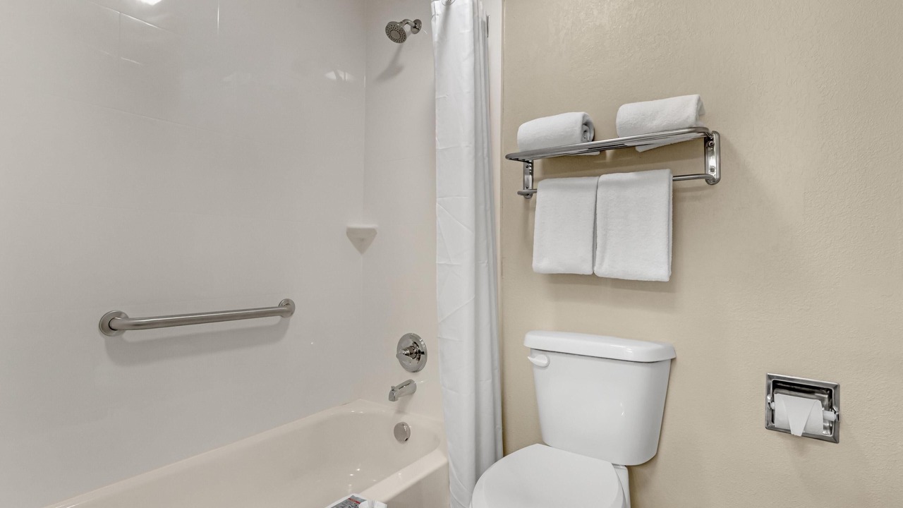 Photo of Bathroom in Grove