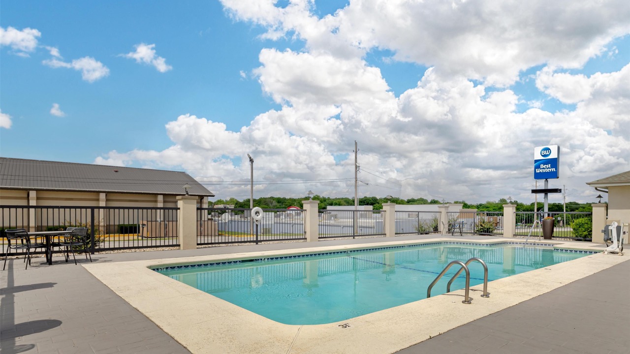 Photo of Outdoor in Grove