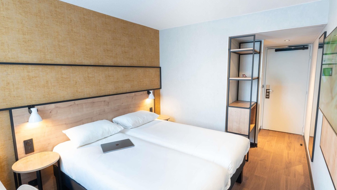 Photo of Bedroom in La Chapelle-Saint-Mesmin