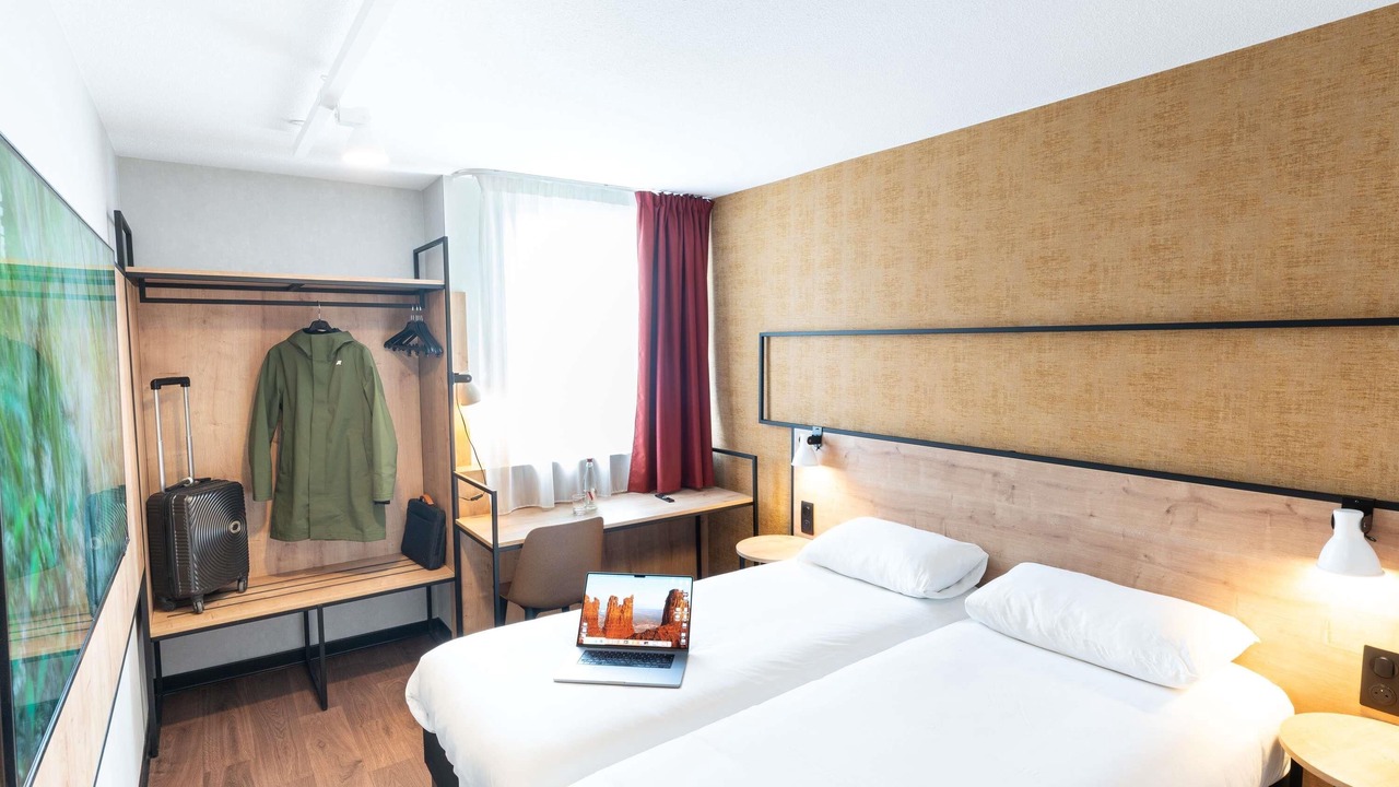 Photo of Bedroom in La Chapelle-Saint-Mesmin