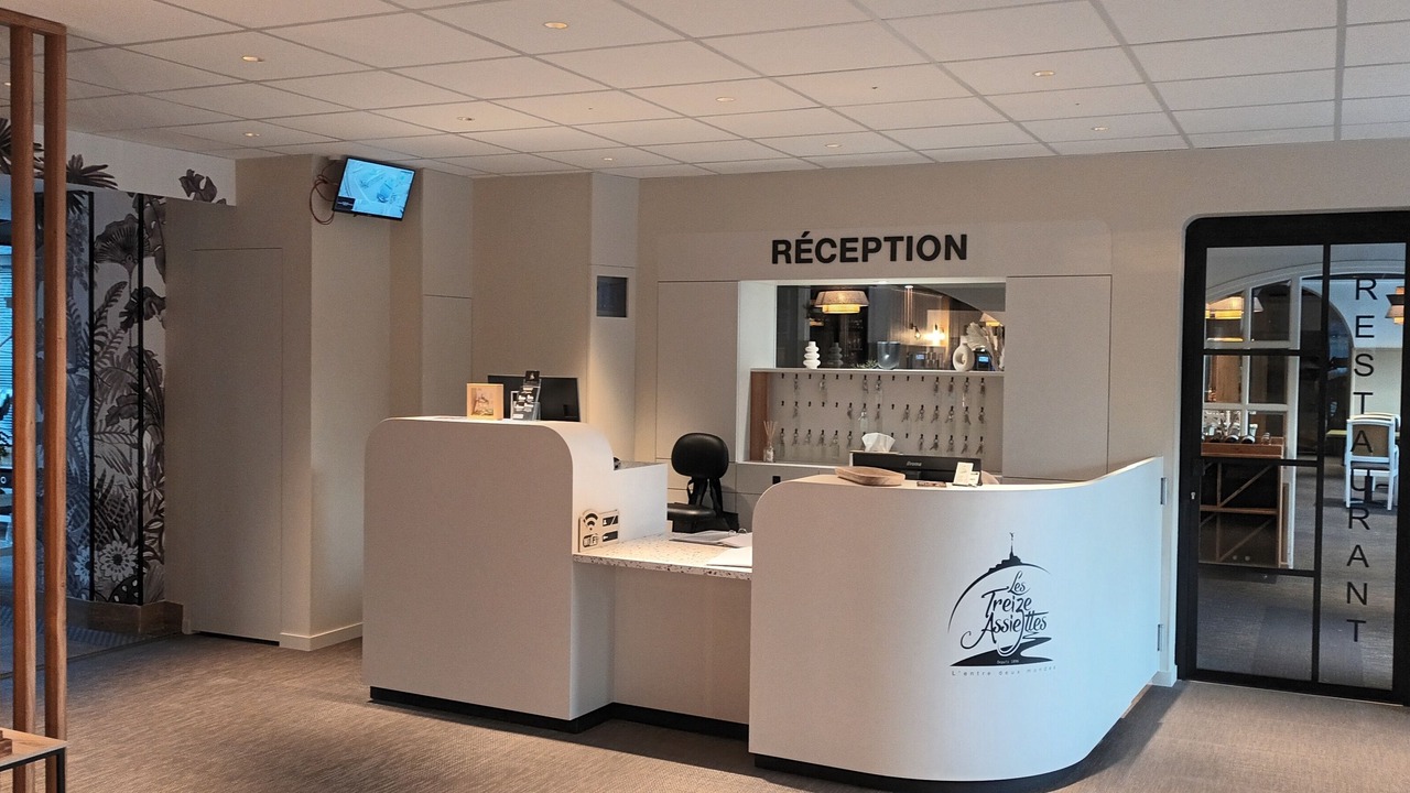 Photo of Others in Le Val-Saint-Pere