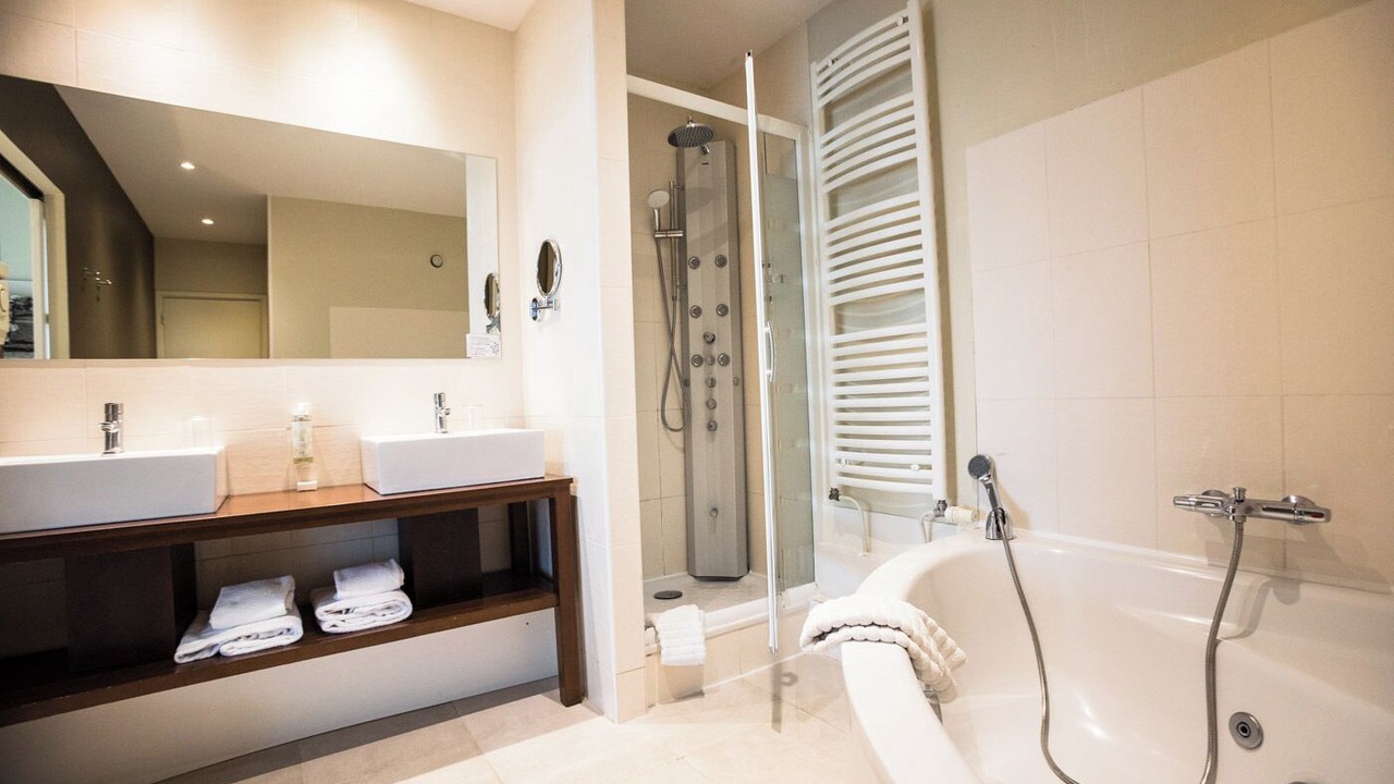 Photo of Bathroom in Pouligny-Notre-Dame