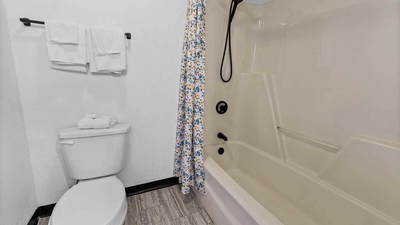 Photo of Bathroom in Baxley
