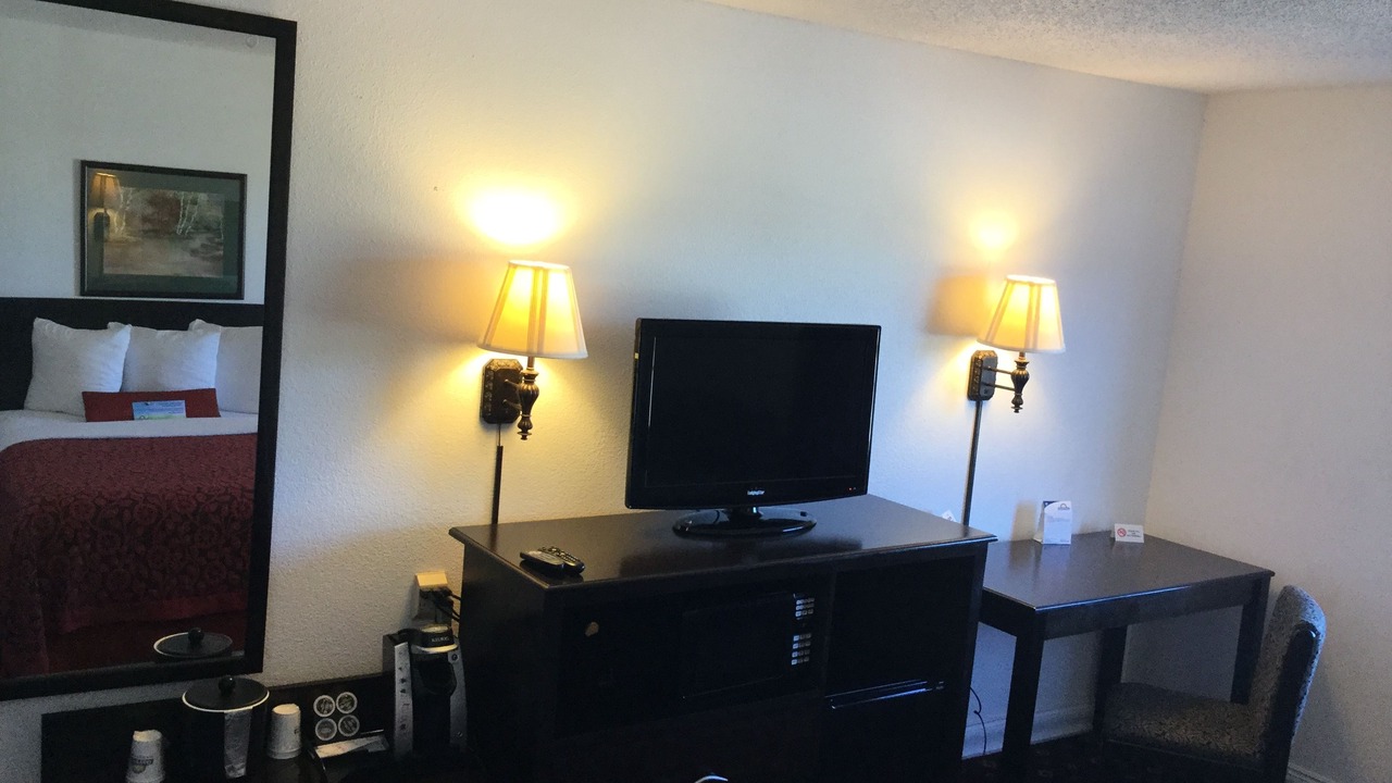 Photo of Bedroom in Lake Village