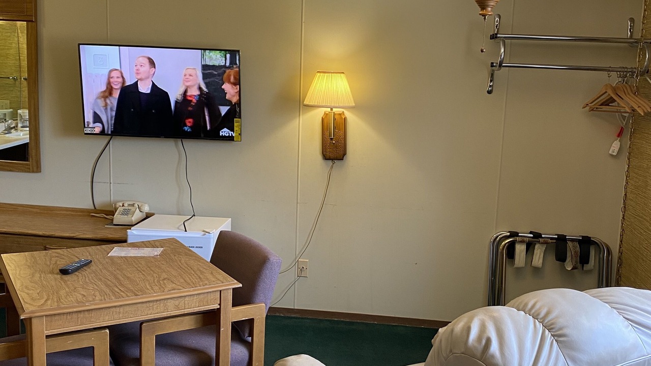 Photo of Livingroom in Algona