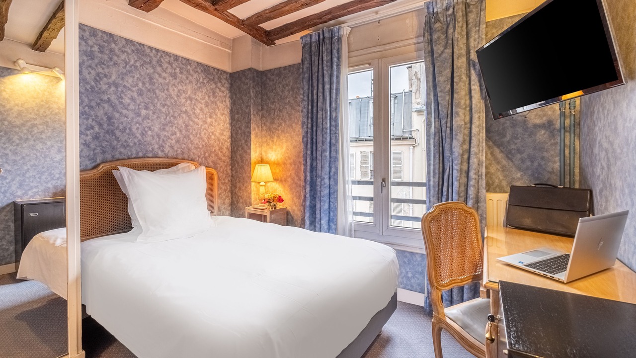 Photo of Bedroom in Vivienne