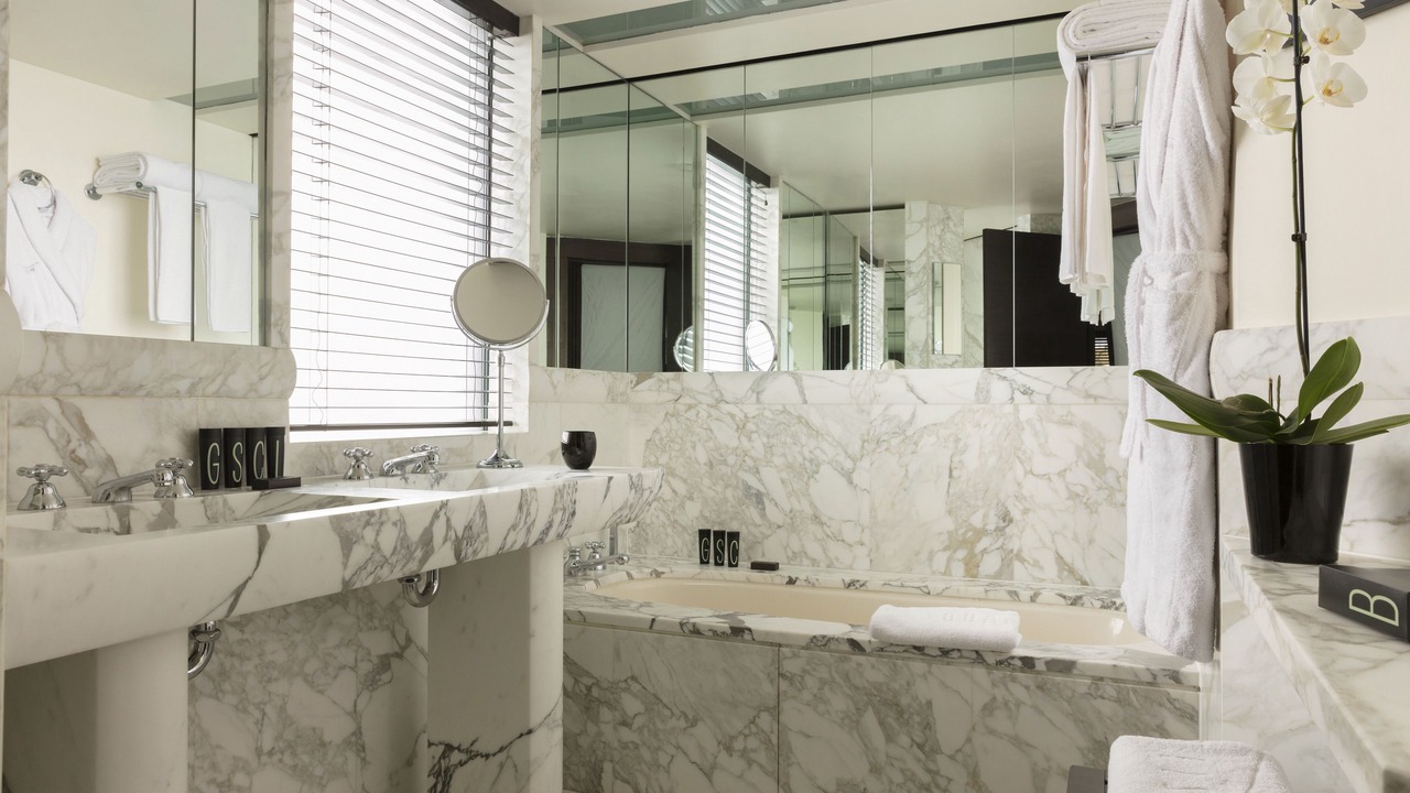 Photo of Bathroom in 16th Arrondissement