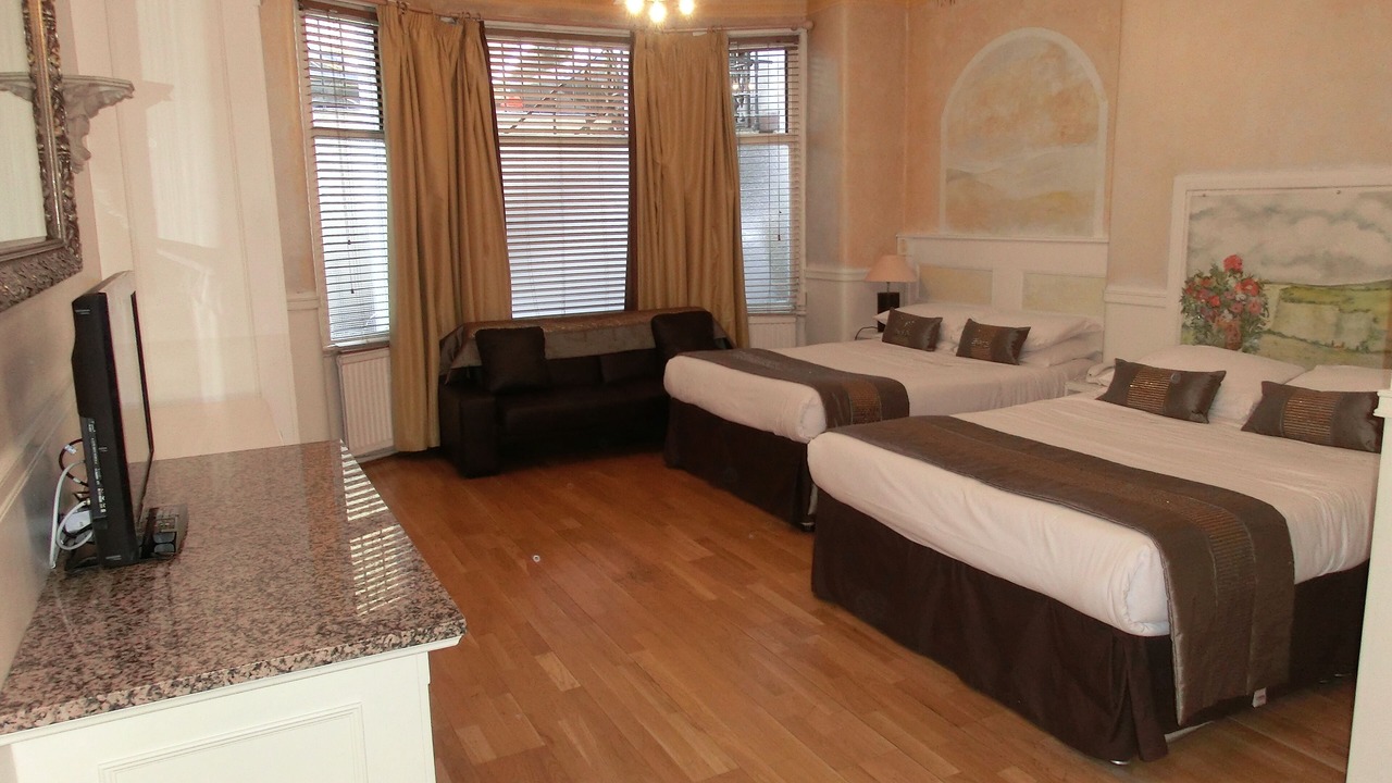 Photo of Others in Earl's Court