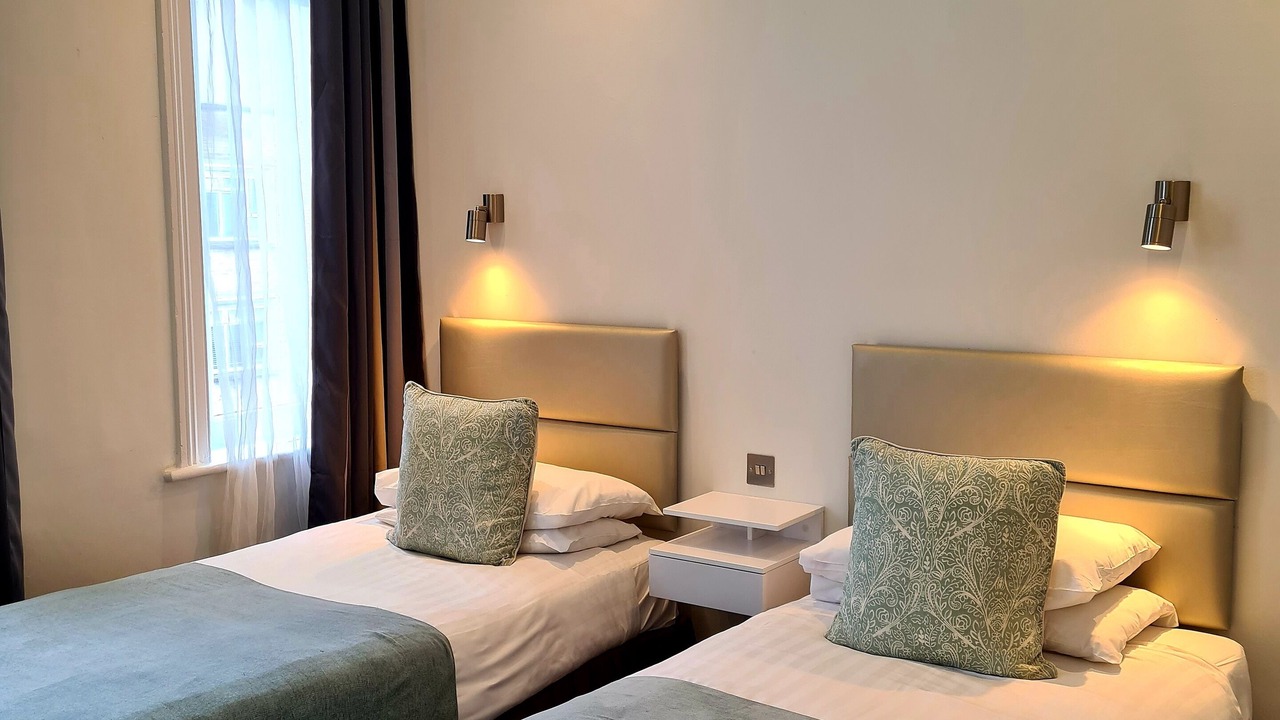 Photo of Bedroom in Earl's Court