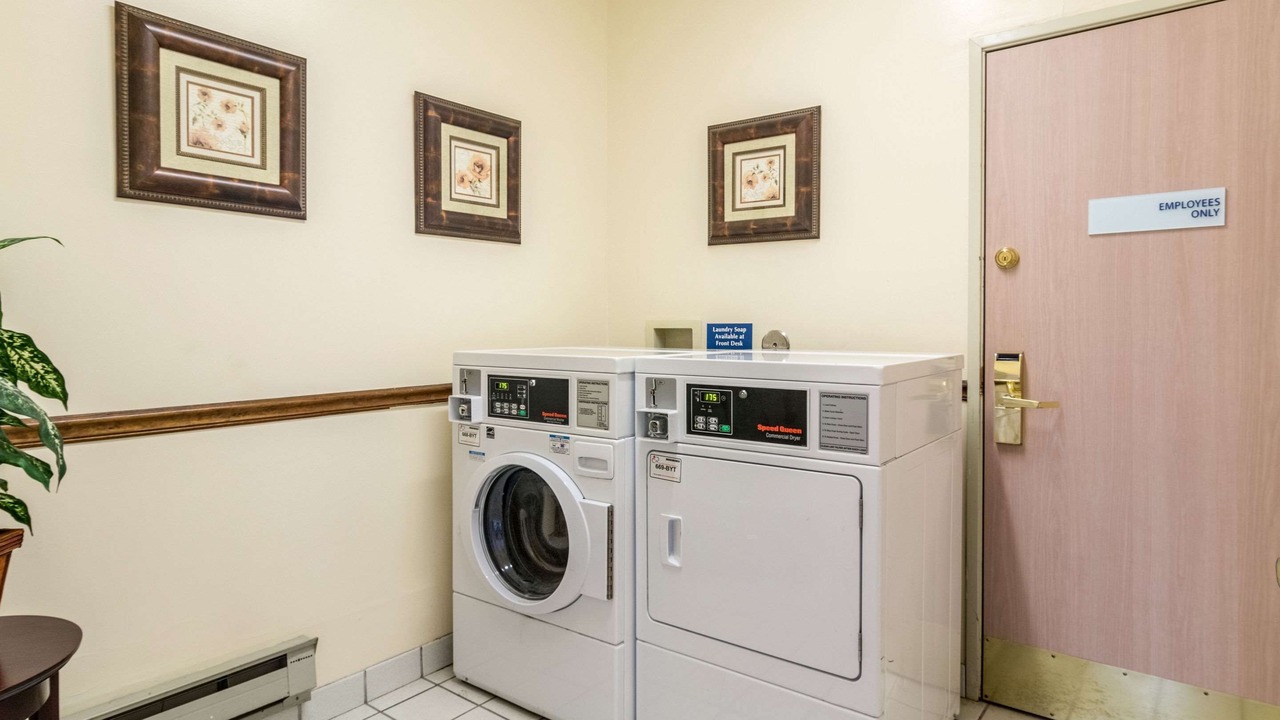 Photo of Bedroom in Hannibal