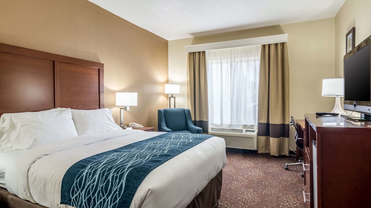 Photo of Bedroom in Hannibal