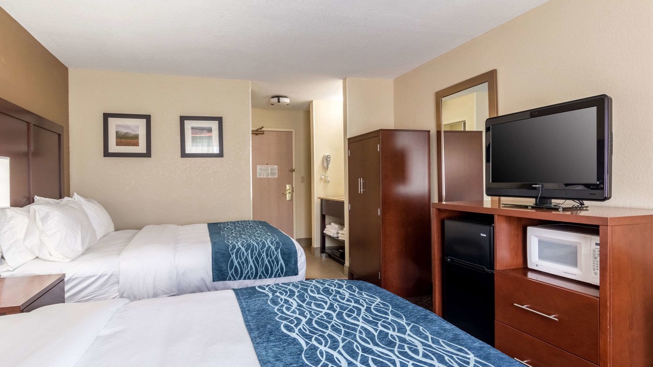Photo of Bedroom in Hannibal