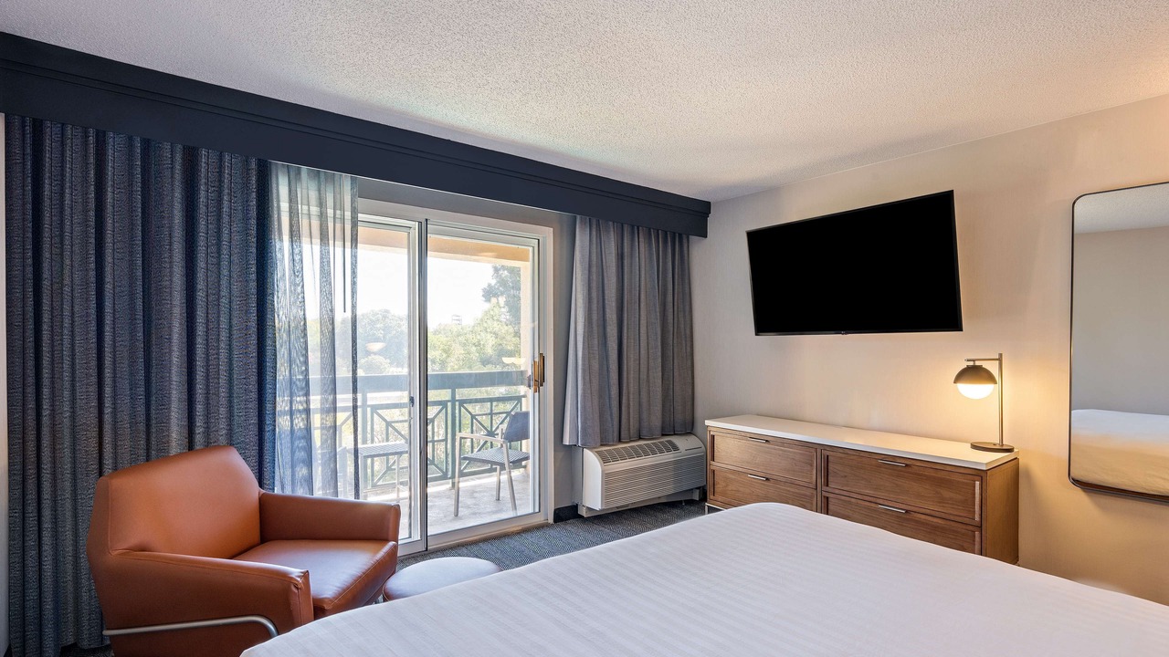 Photo of Bedroom in Pleasant Hill