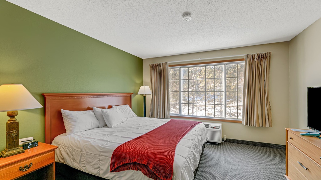 Photo of Bedroom in Walker
