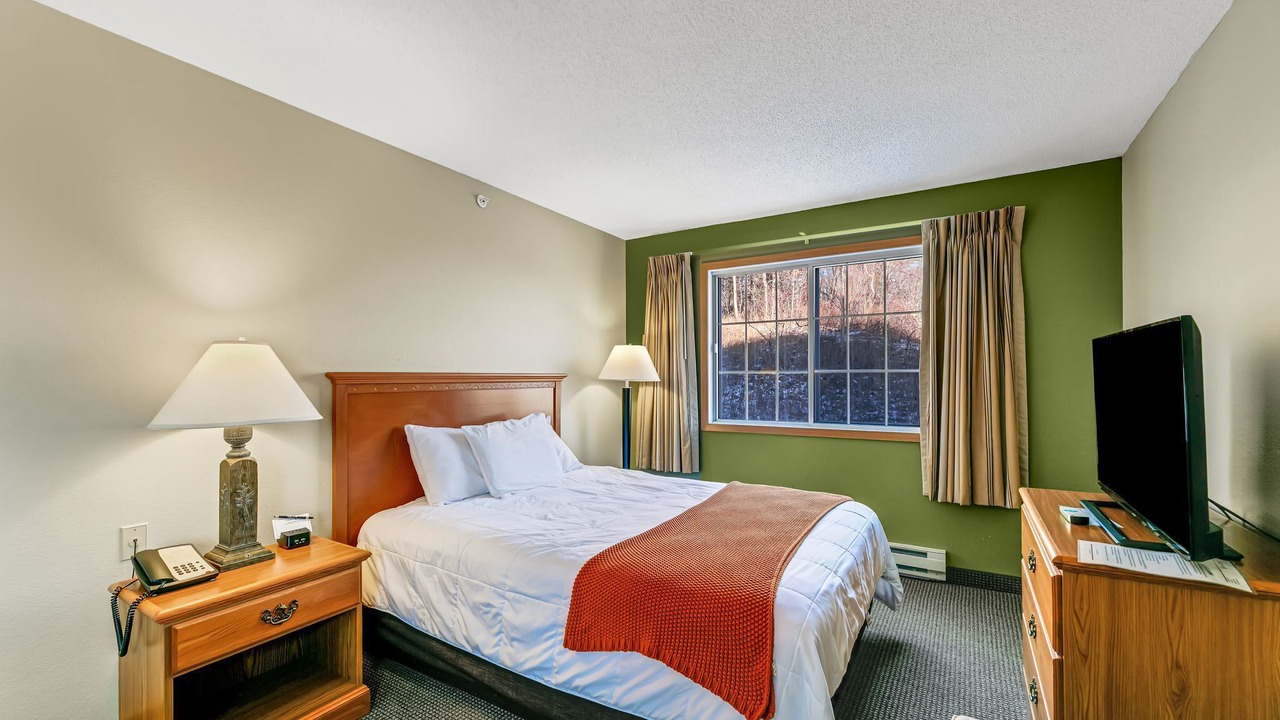 Photo of Bedroom in Walker