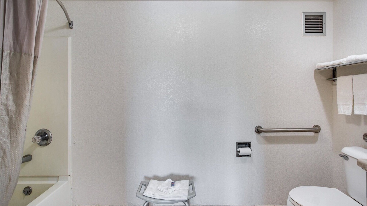 Photo of Bathroom in White House