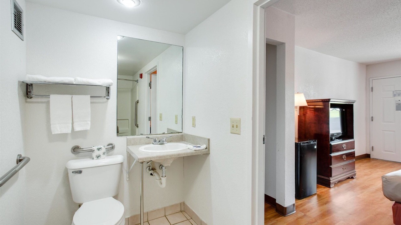 Photo of Bathroom in White House
