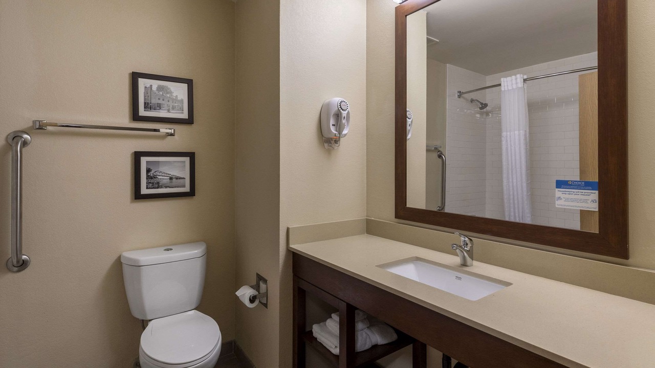 Photo of Bedroom in Collinsville
