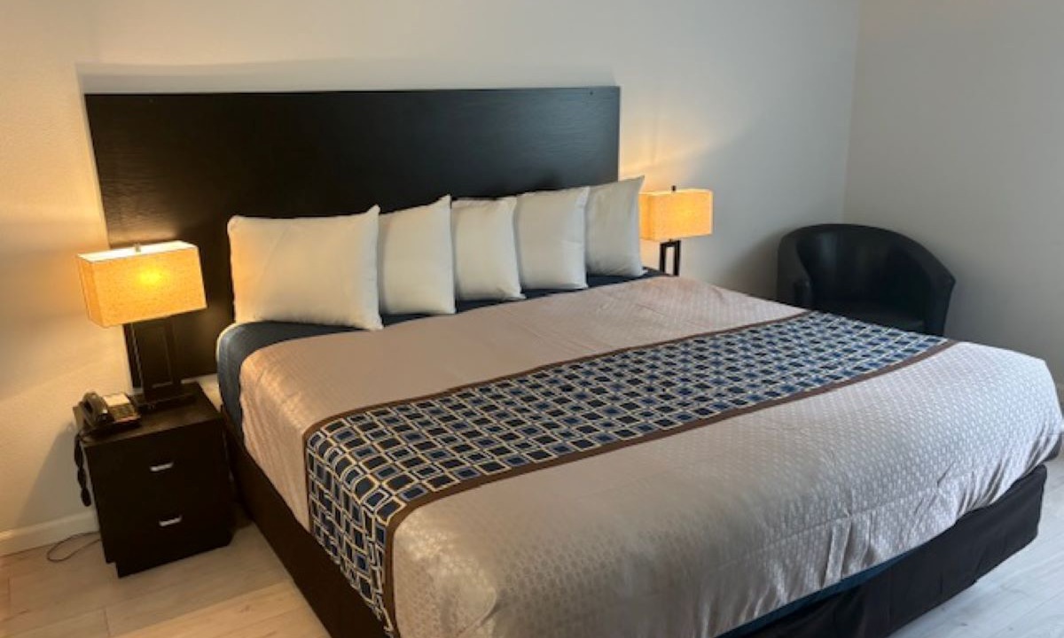 Photo of Others in Outlook