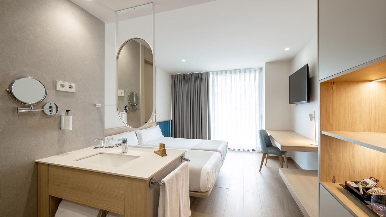 Photo of Bedroom in Playa de San Juan