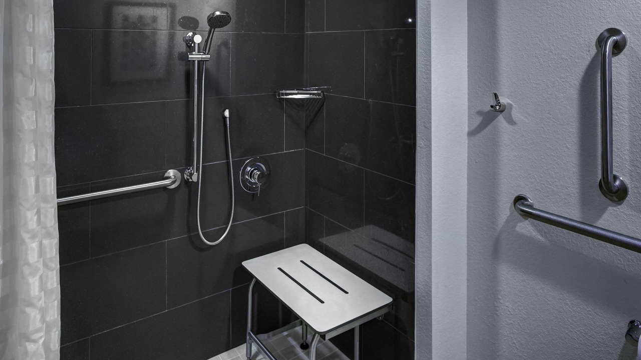 Photo of Bathroom in Cedar Knolls