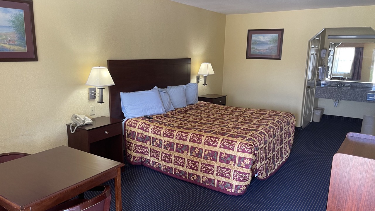 Photo of Bedroom in Gun Barrel City