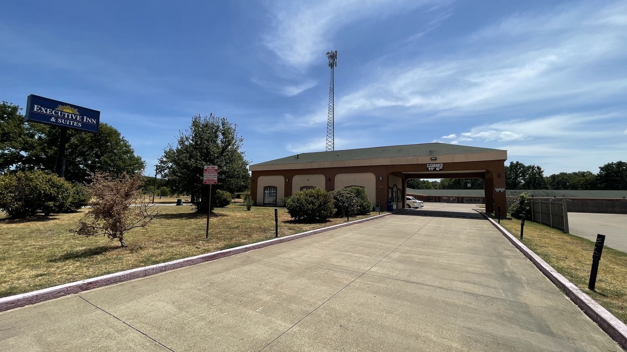 Photo of Outdoor in Gun Barrel City
