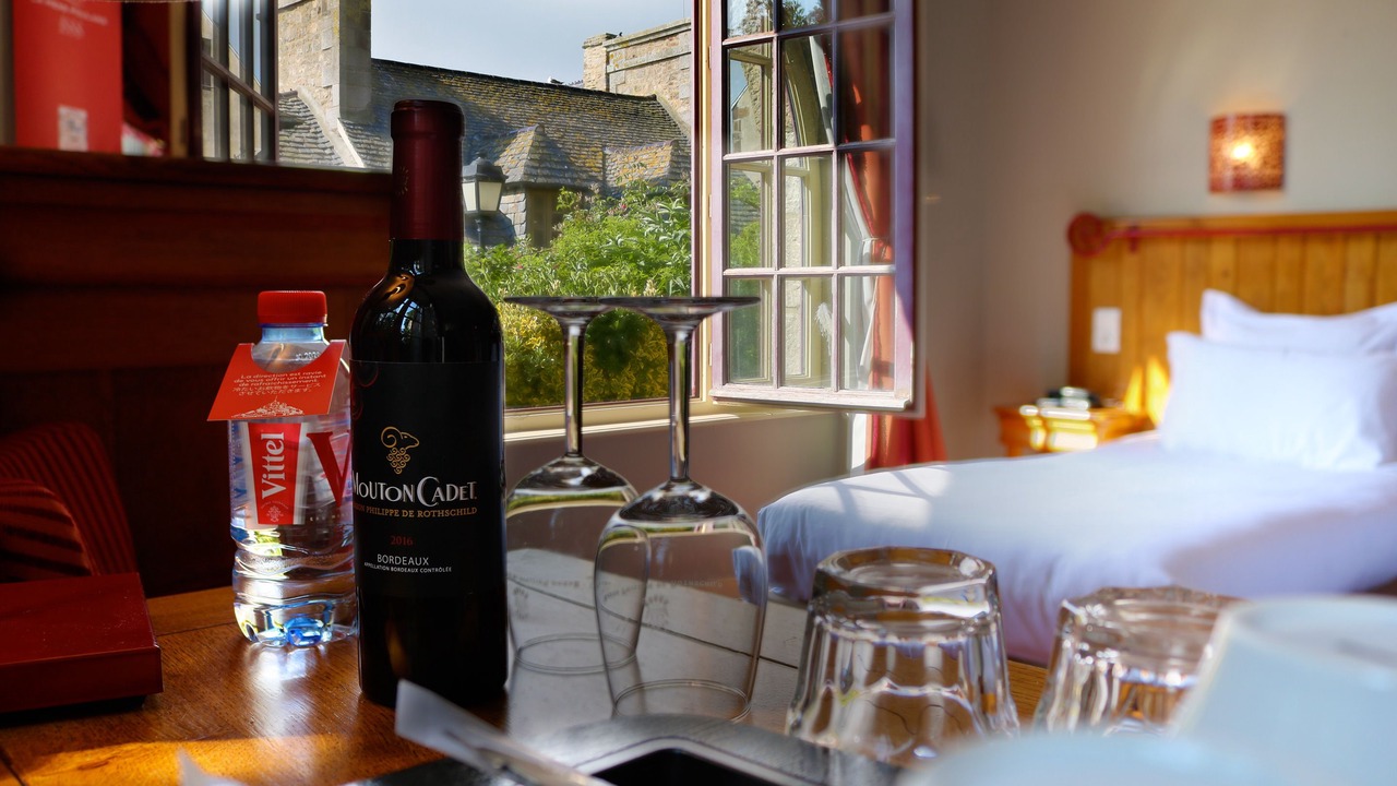 Photo of Bedroom in Le Mont-Saint-Michel