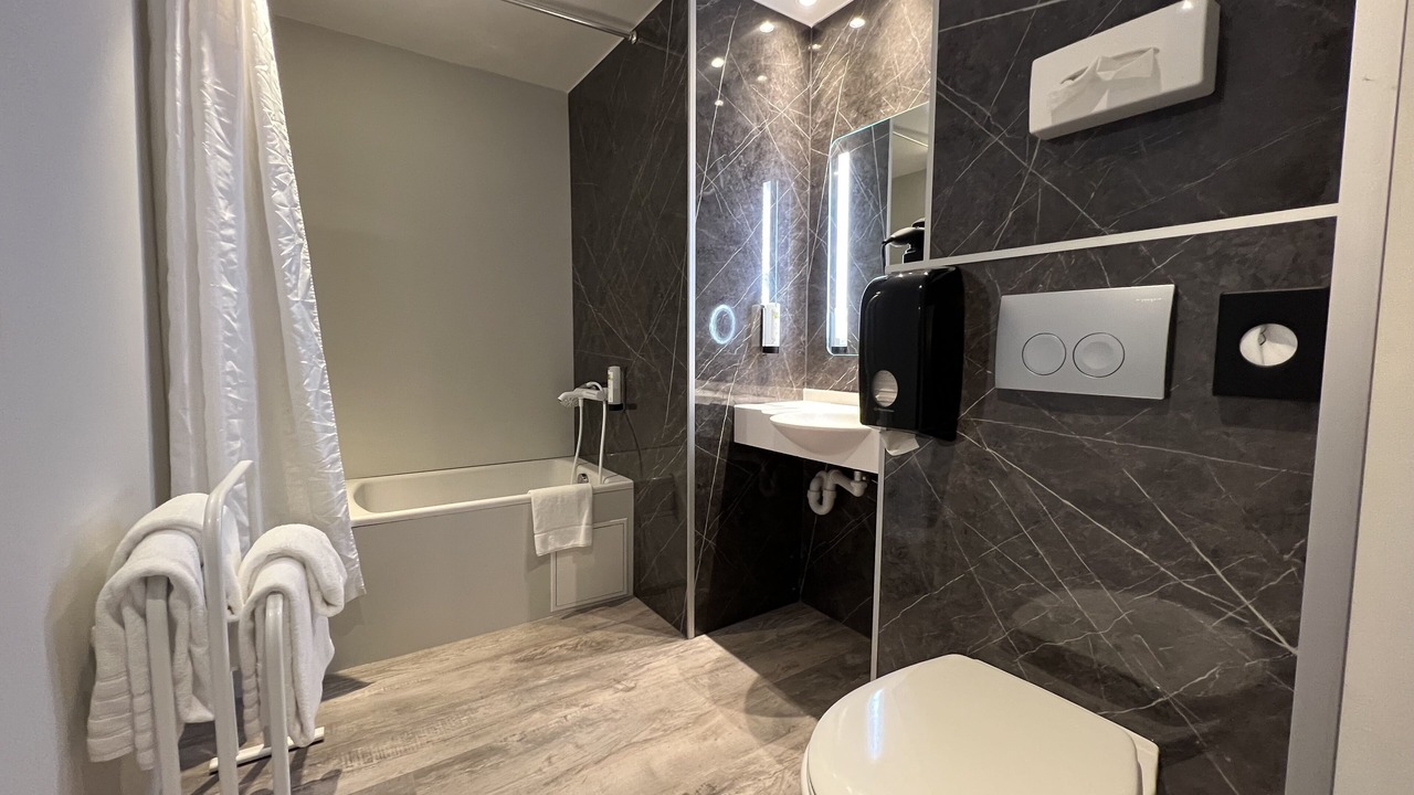 Photo of Bathroom in Neuville-en-Ferrain