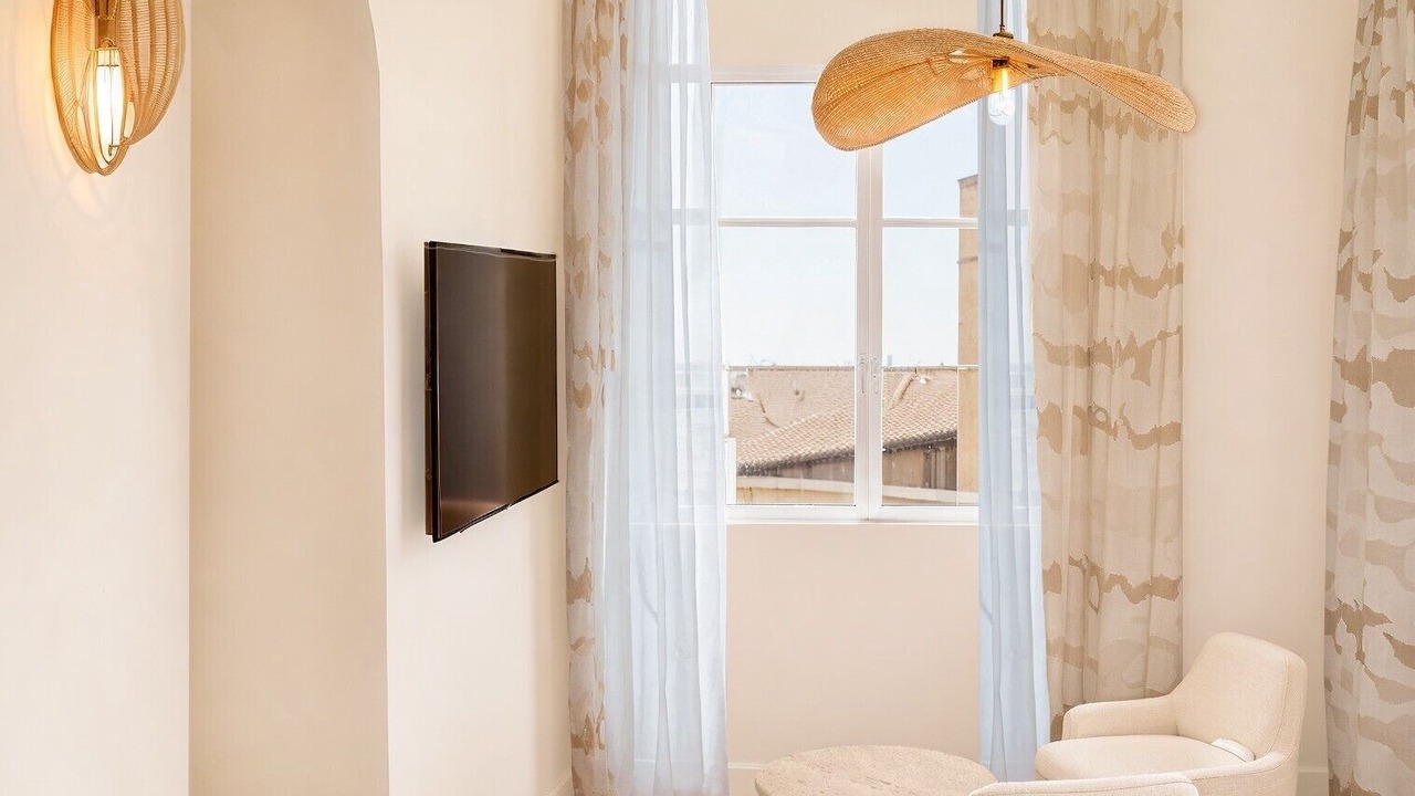 Photo of Bedroom in Avignon City Centre