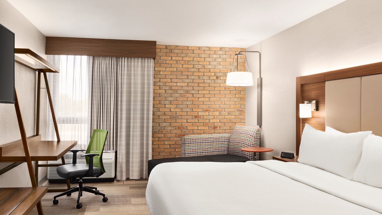 Photo of Bedroom in Crownhill Park