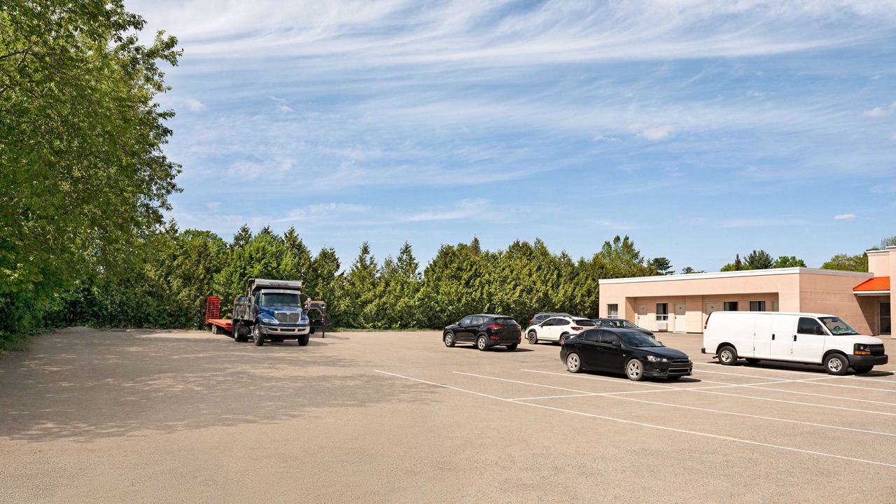 Photo of Others in Gravenhurst