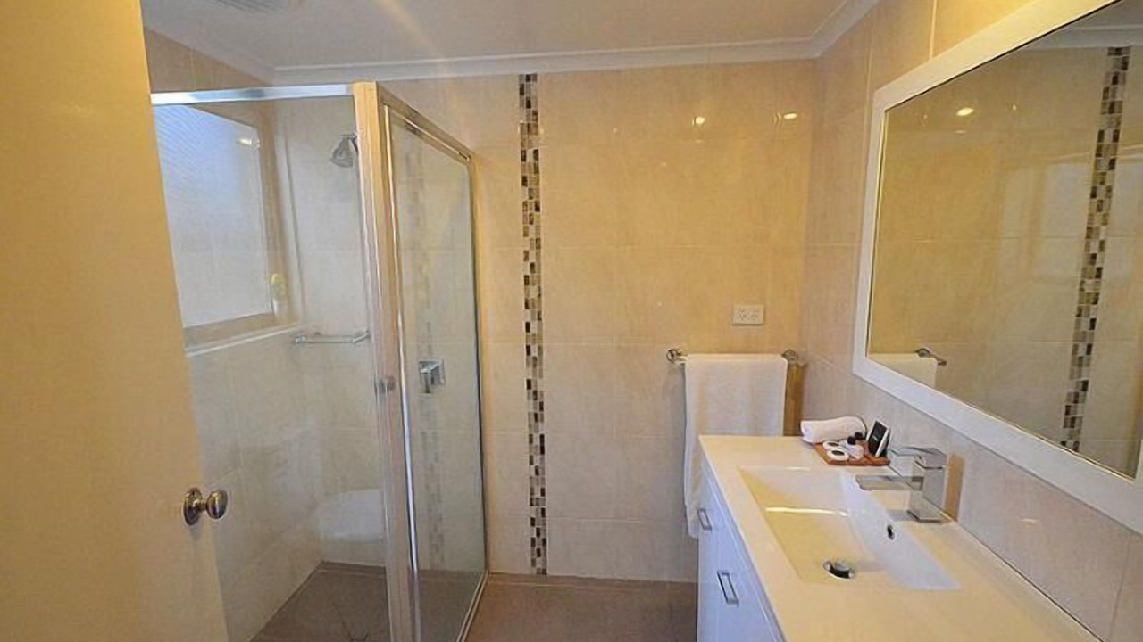 Photo of Bathroom in Benalla West