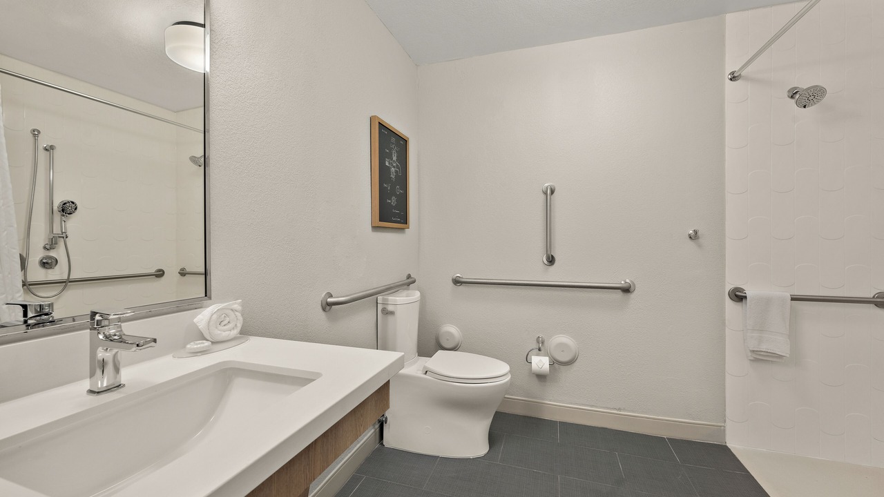 Photo of Bathroom in Crestline Heights