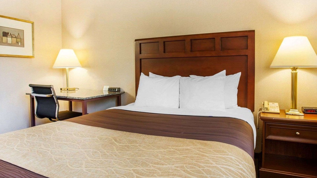 Photo of Bedroom in Totem Lake