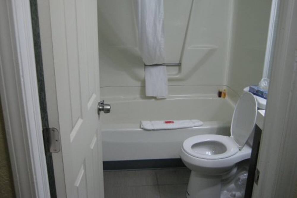Photo of Bathroom in Caddo Valley
