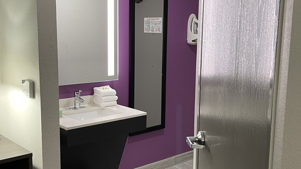 Photo of Bathroom in Sharpstown