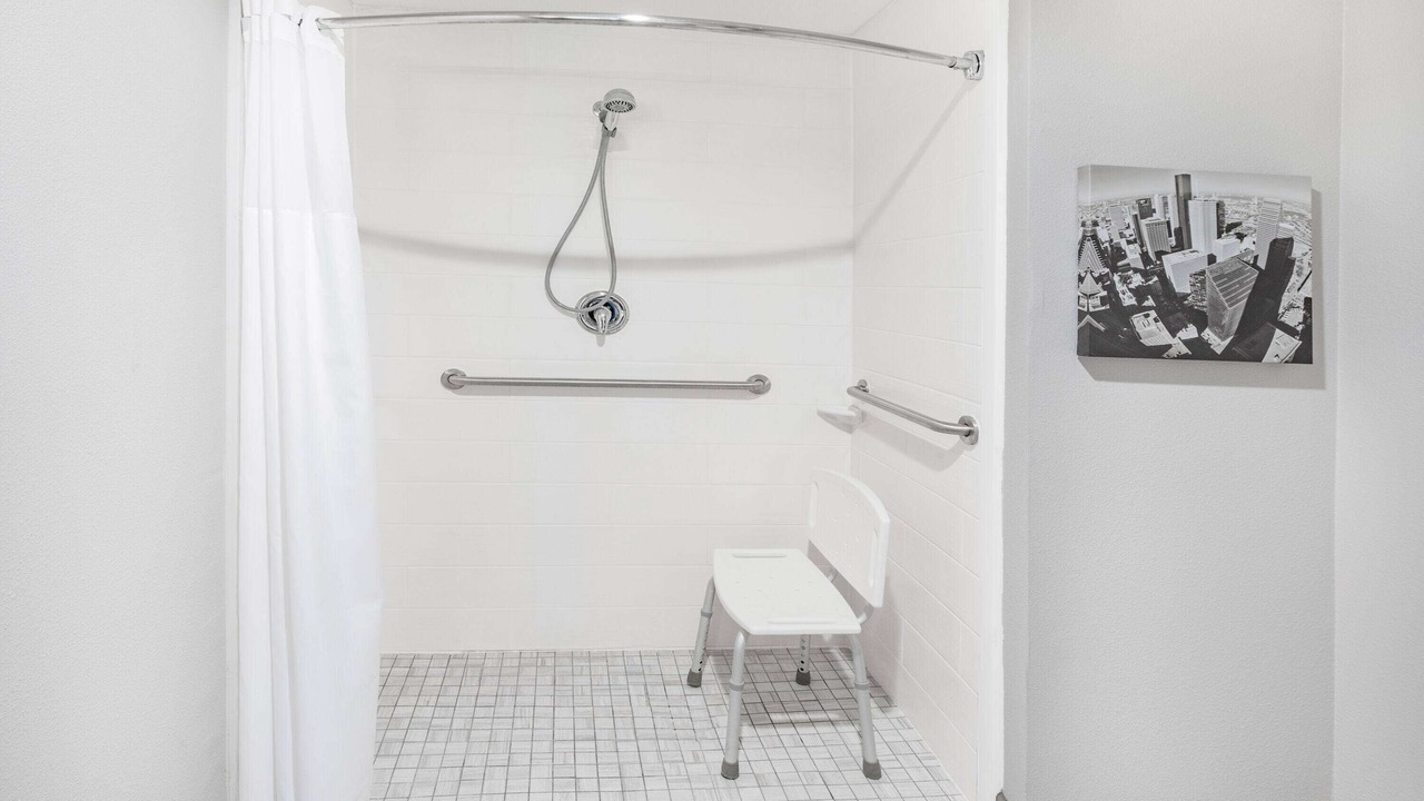 Photo of Bathroom in Sharpstown