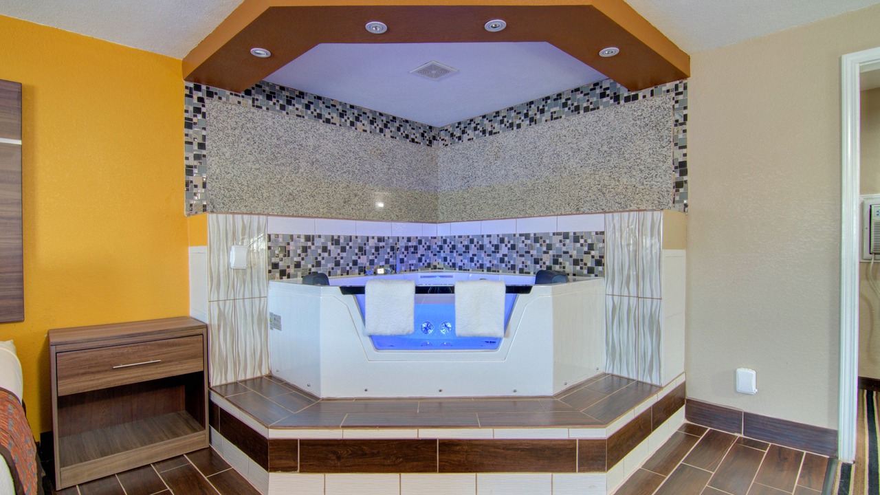 Photo of Bedroom in Clinton