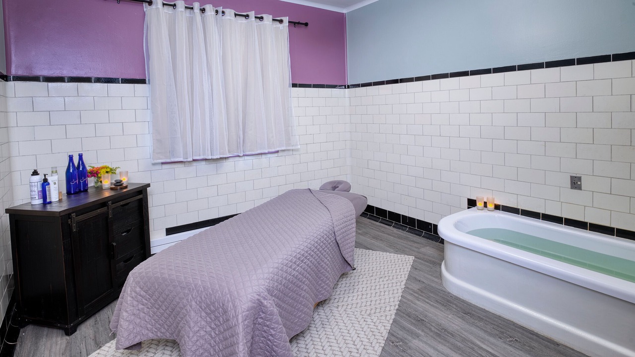 Photo of Bedroom in Saratoga Springs