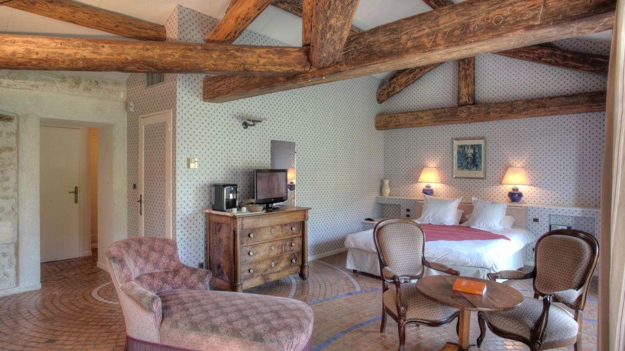 Photo of Bedroom in Noves