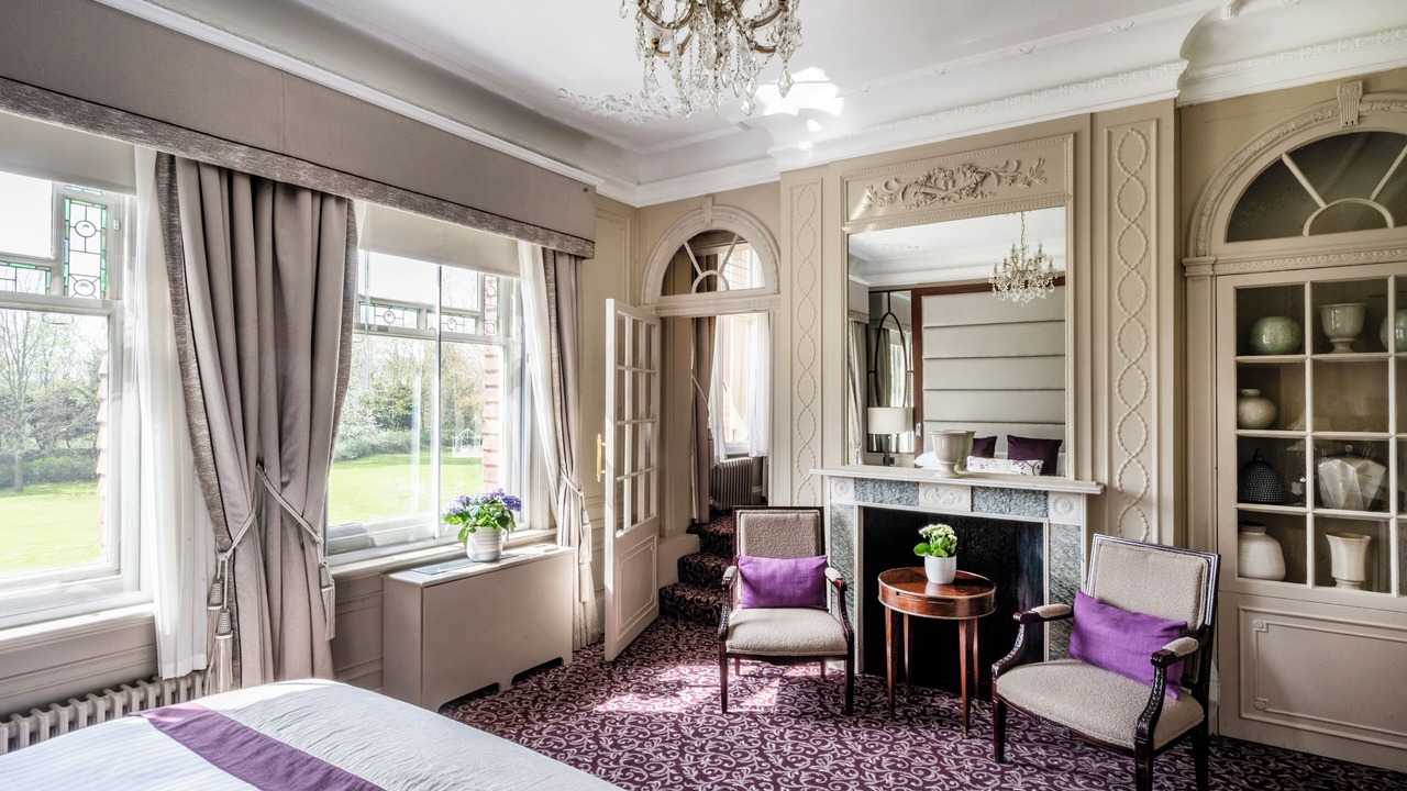 Photo of Bedroom in Cobham