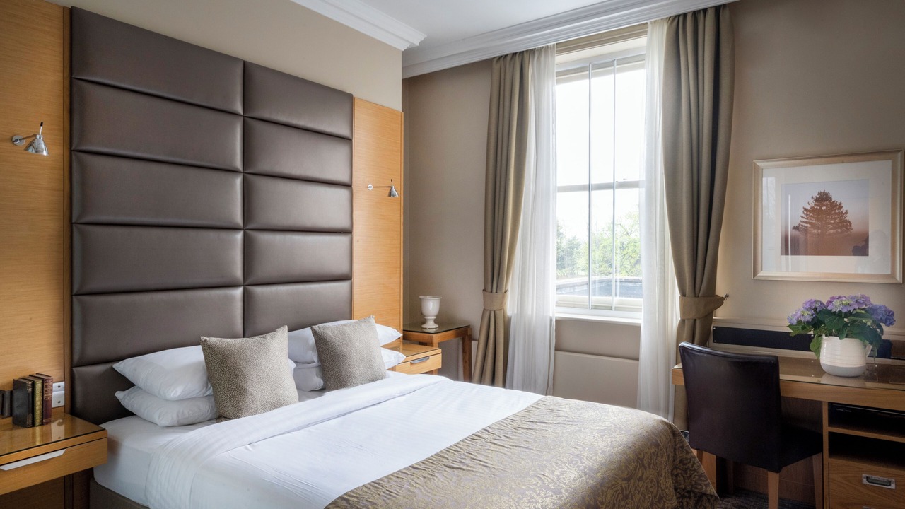 Photo of Bedroom in Cobham