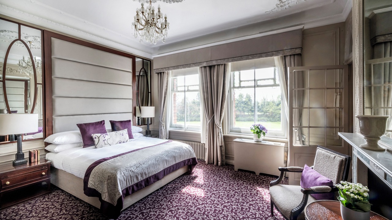 Photo of Bedroom in Cobham