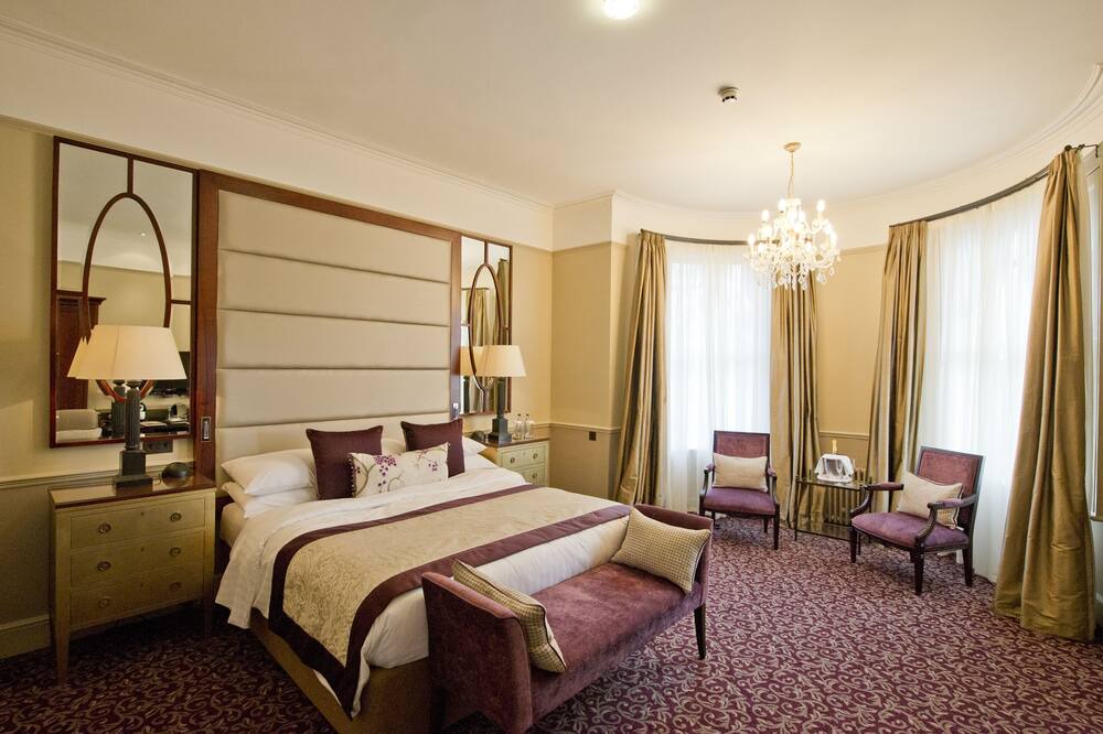 Photo of Others in Cobham