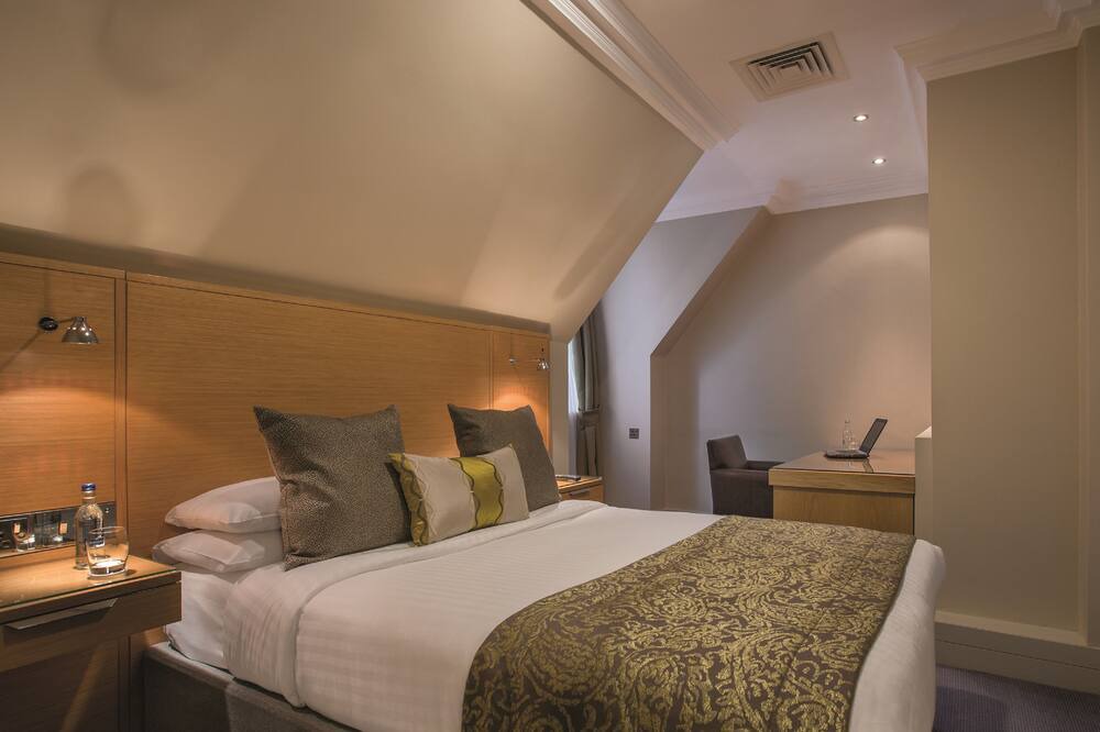 Photo of Others in Cobham